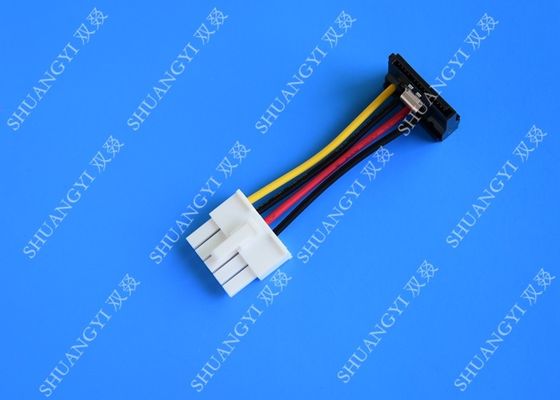 Chiny 15-pinowy kabel SATA Power Female na 4-pinowy męski kabel wewnętrzny ATA z metalowym zatrzaskiem dostawca
