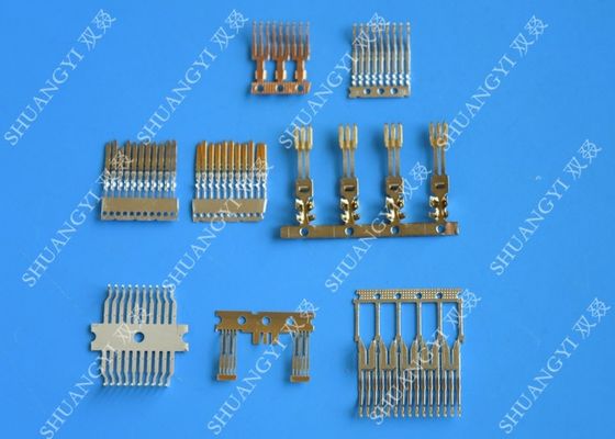 Chiny Low Breaking Capacity Wire Crimp Terminals , Electrical PCB Automotive Fuse Box Terminals dostawca